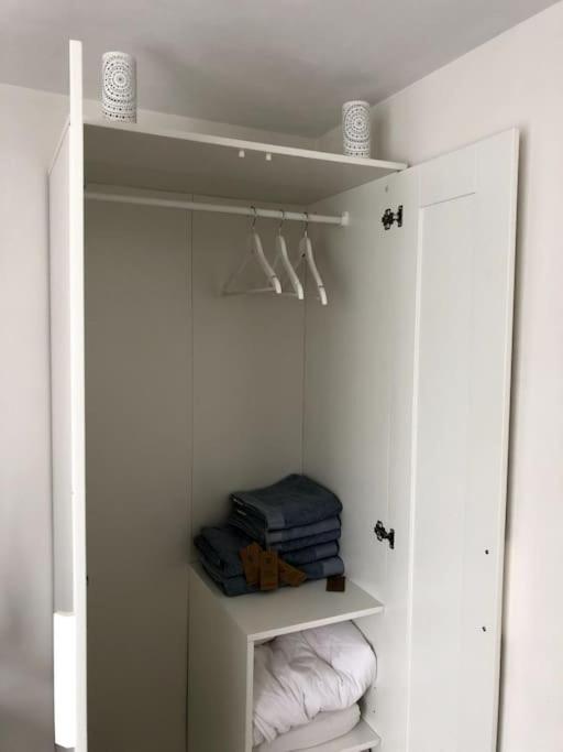 אלמיר Prachtig Guesthouse Aan Het Water מראה חיצוני תמונה