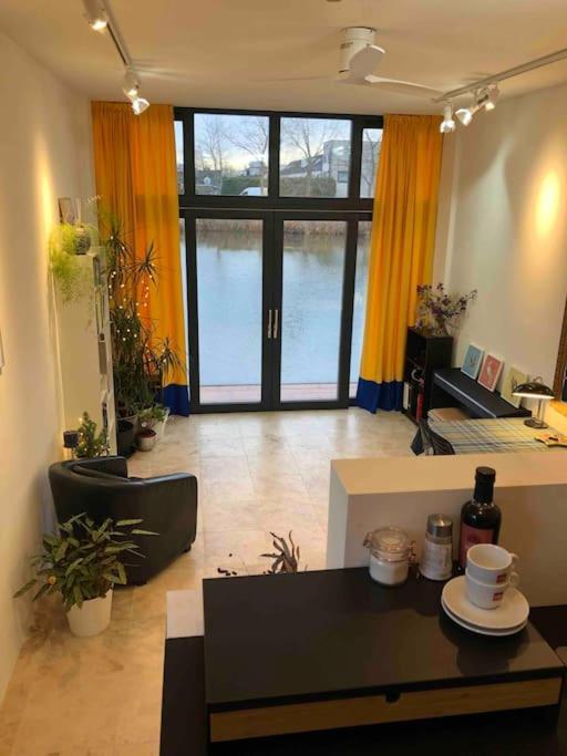 אלמיר Prachtig Guesthouse Aan Het Water מראה חיצוני תמונה